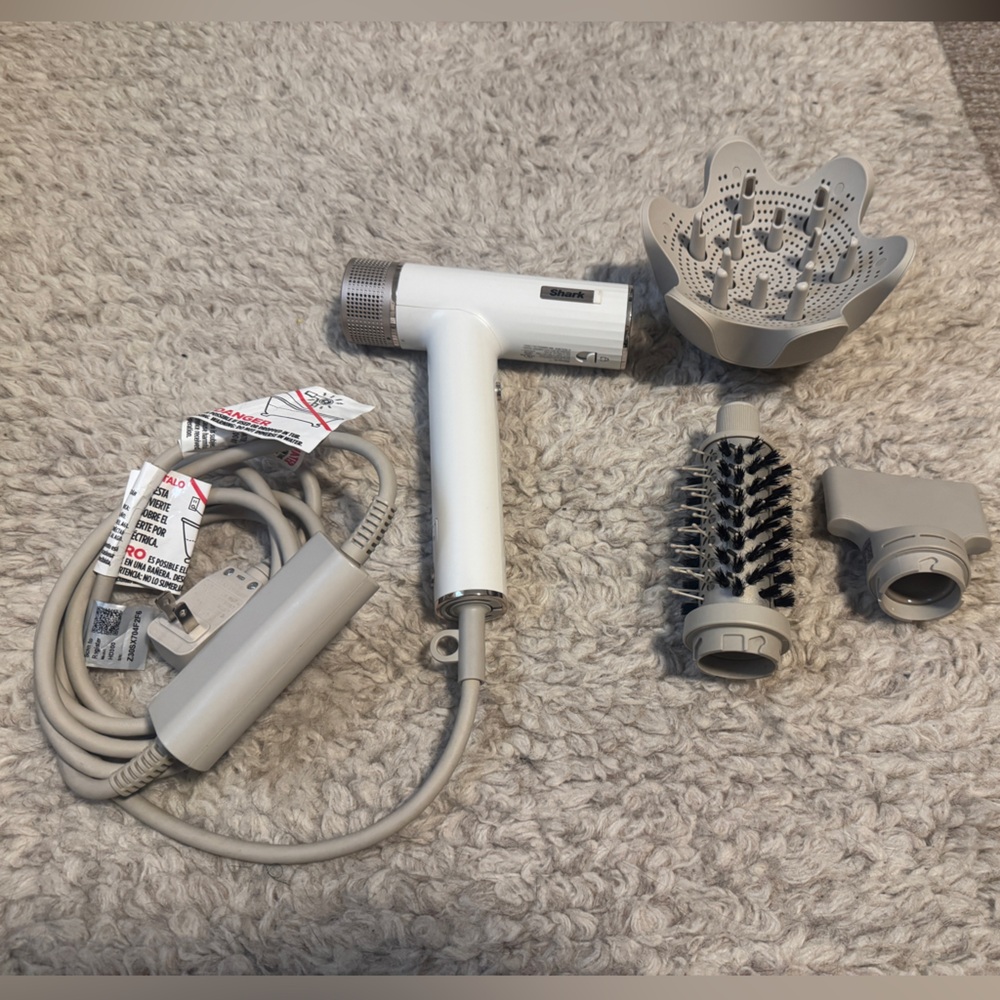 Shark Speedstyle w 3 attachments